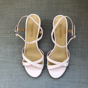 New Tablots Pink Pila Cross Strap Sandals - Size 8